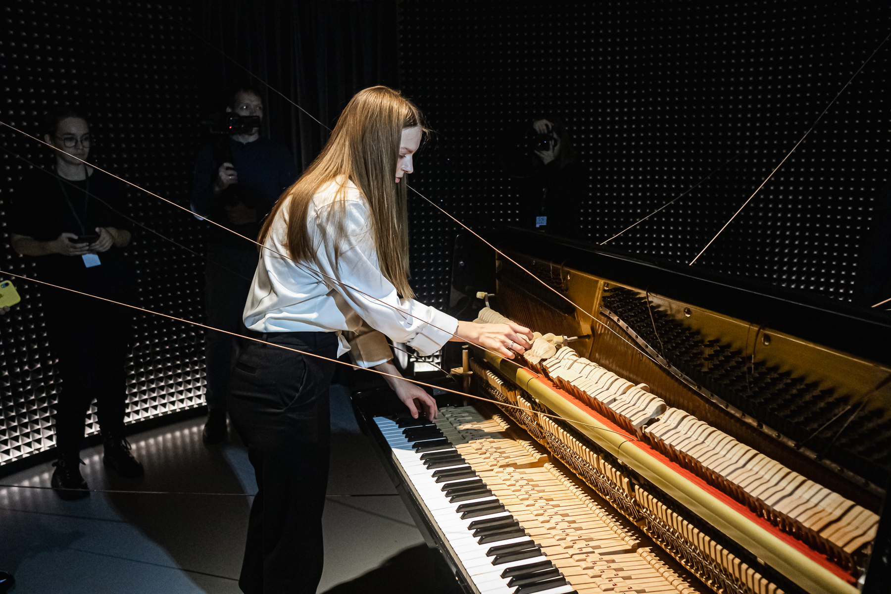 Выставка-инсталляция «PIANO. Опыт тихого театра»