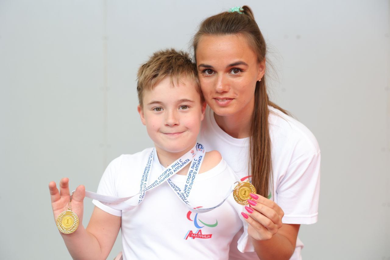 Нижегородская сборная стала второй на юношеских соревнованиях по плаванию лиц с ПОДА